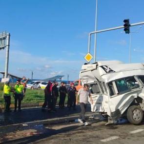 Trabzon'da feci kaza: 15 yaralı!