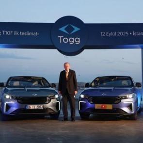 Yeni TOGG modeli Erdoğan'a teslim edildi