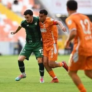 2 efsane takım kapıştı! Deplasmanda 6-0'lık tarihi galibiyet
