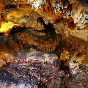 Burada polen ve tozdan eser yok: Yaklaşık 100 metre derinde astıma şifa arıyorlar