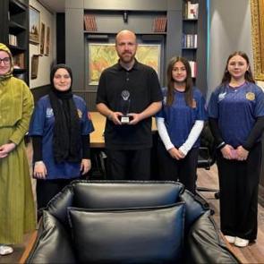 Çekmeköy Şehit Ömer Halisdemir Kız Anadolu İHL, Drone Soccer'da Türkiye 4.'sü oldu