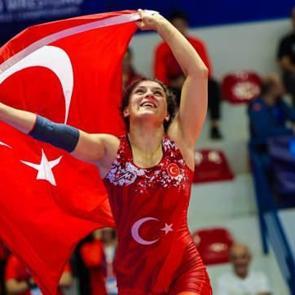 Dünya Güreş Şampiyonası'nda finale yükselen Nesrin Baş aslında kimdir?