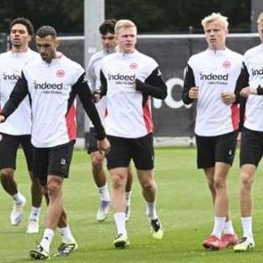 Eintracht Frankfurt, Galatasaray ma&ccedil;ına hazır