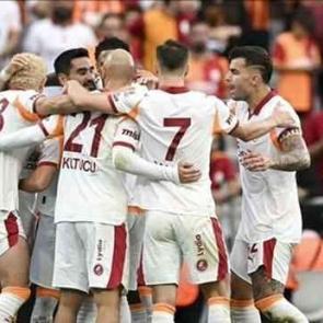Galatasaray, Almanya&rsquo;ya gitti