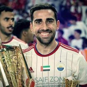 Galatasaray Orta Doğu'da fırtınalar estiren forveti istiyor: 11 kupası var