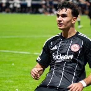 Gol sevinciyle tepki &ccedil;eken Can Uzun'dan Galatasaray a&ccedil;ıklaması!