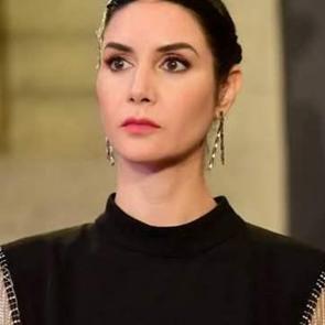 Hastaneye kaldırılan ünlü oyuncu Ahu Yağtu kimdir? Hastalığı ortaya çıktı!