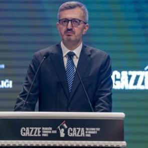  İletişim Başkanı Duran: Lanetle anılan bir ayrıntı olmuştur, hesabı sorulacak!