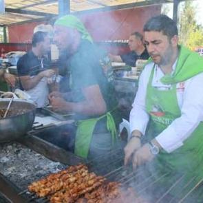 Lezzet ve kültür şöleni: GastroAntep hız kesmeden devam ediyor!