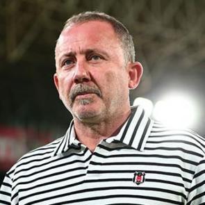 Sergen Yal&ccedil;ın altyapıda keşfetti! Beşiktaş'ın gen&ccedil; yıldız adayı ilk kez kadroda