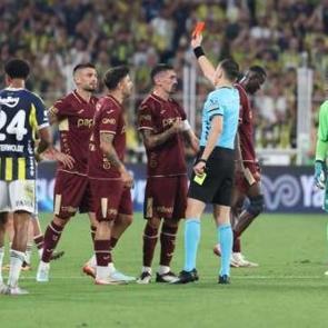 Trabzonspor'da Okay Yokuşlu camiadan &ouml;z&uuml;r diledi! 