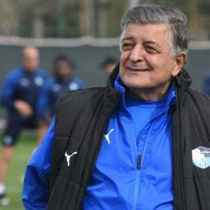 Yılmaz Vural 1. Lig'de m&uuml;cadele eden İstanbul ekibinin başına ge&ccedil;ti
