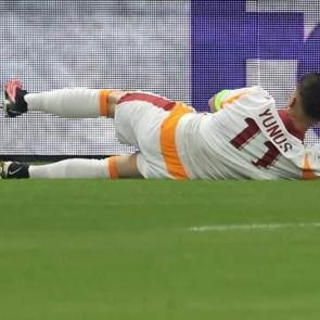 Yunus Akg&uuml;n'&uuml;n gol sevincindeki ger&ccedil;ek ortaya &ccedil;ıktı! Kerem'e g&ouml;nderme var mı?