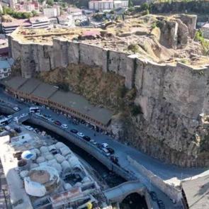 Arkeologları heyecanlandıran gelişme: Şehrin tarihi simgesinin anahtarı bulundu