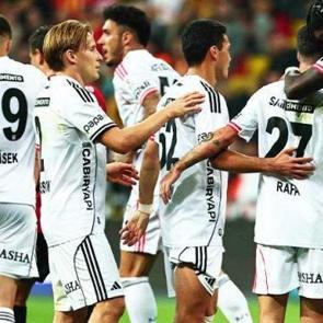Beşiktaş, derbi &ouml;ncesi Kocaeli engelinde! 8 isim geri d&ouml;n&uuml;yor
