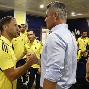 Fenerbah&ccedil;e efsanesinden s&uuml;rpriz var: 'Sadettin Saran'la g&ouml;r&uuml;şebilirim'