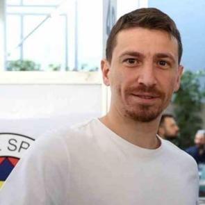 Fenerbah&ccedil;e'de se&ccedil;im sonrası Mert Hakan fırtınası! Yana yakıla araştırmaya başladılar