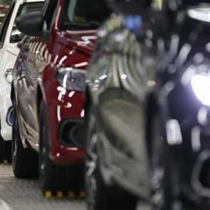 Çin ve Japon otomobillerine vergi artışı, ABD otomobillerine indirim