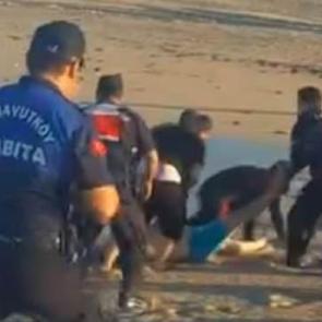 Karaburun Sahili’nde facia: Nişanlı çiftin deniz keyfi can aldı