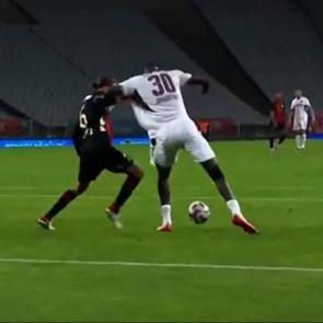 Olimpiyat'ta penaltı pozisyonu! Karar VAR'da da değişmedi