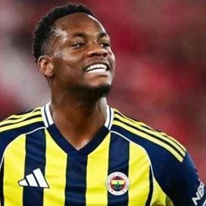 Taraftar d&ouml;rt g&ouml;zle haber bekliyordu! Fenerbah&ccedil;e'de Jhon Duran gelişmesi
