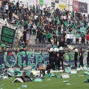 Tarihinde ilk kez amat&ouml;re d&uuml;şm&uuml;şt&uuml;: S&uuml;per Lig efsanesinden 'bor&ccedil;' kararı