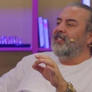 &Uuml;nl&uuml; yorumcudan Fenerbah&ccedil;eli yıldız i&ccedil;in olay iddia: Ali Ko&ccedil;'un ispiyoncusu