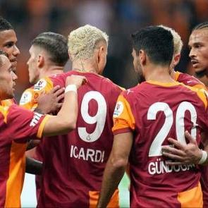 &Uuml;nl&uuml; yorumcudan 'Galatasaray' tahmini: 'Mucize lazım'