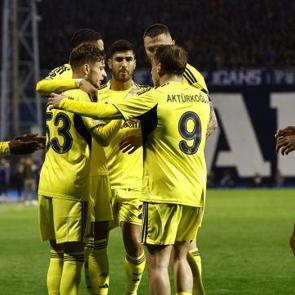 10 yıldır bunu başaran olmamıştı: Yıldız isim Fenerbah&ccedil;e tarihine ge&ccedil;ti