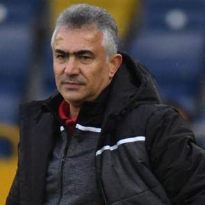 1. Lig'in 'kurt' hocası mağlubiyetlerden sonra kovuldu