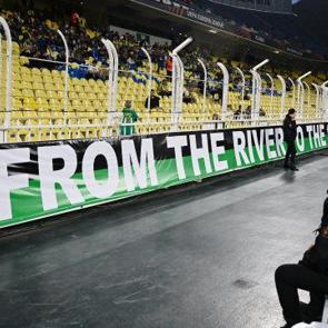 Alkış alan hareket! Kadık&ouml;y'de Filistin pankartları