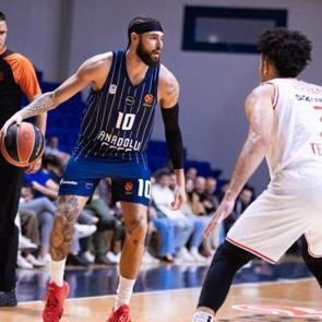 Anadolu Efes, İsrail ekibine 6 sayıyla kaybetti