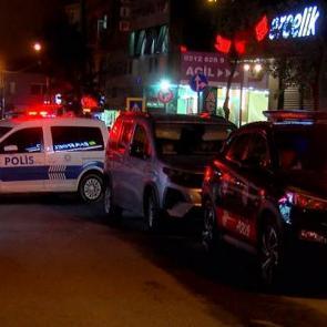 Bağcılar’da otomobile silahlı saldırı: 2 yaralı