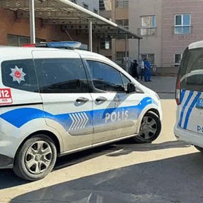 Cenaze evinde korkun&ccedil; olay: Ortalık savaş alanına d&ouml;nd&uuml;, 2 kişi &ouml;ld&uuml;