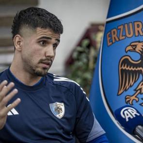 Avrupa devlerinin takip ettiği 1. Lig yıldızı hayalindeki takımı a&ccedil;ıkladı