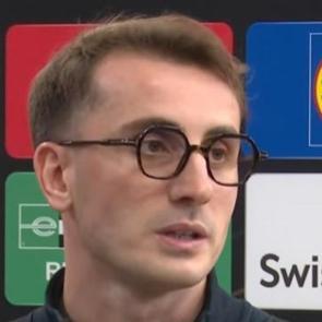 Kerem Akt&uuml;rkoğlu'ndan sitem dolu a&ccedil;ıklamalar! 'Tek futbolcu olabilirim' diyerek isyan etti