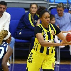 Son şampiyon parkeye indi: İlk ma&ccedil;ta hata yapmadılar