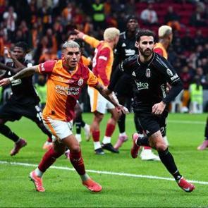 Derbideki hata pahalıya patlayabilir! &Uuml;nl&uuml; hakem duyurdu: Ma&ccedil; tekrarı g&uuml;ndemde