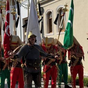 Yaz döneminin gelenekselleşen gösterisi: Yıldız Sarayı’nda sona erdi!