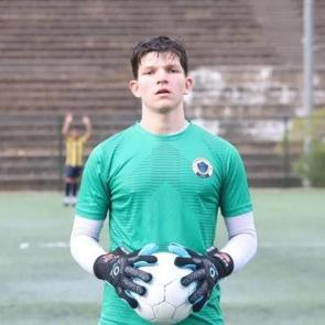 2. Lig ekibinde oynayan 15 yaşındaki kaleci S&uuml;per Lig devine doğru