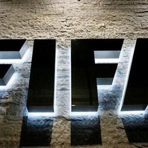 974 g&uuml;n sonra ilk puanını alan efsane takıma FIFA'dan kara haber! 