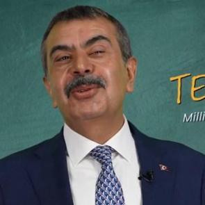 AK Parti Genel Merkez Gençlik Kollarından "Kampüs Anıları" video serisi