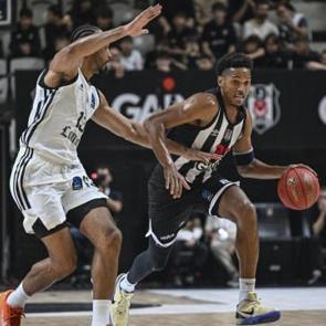 Beşiktaş, İngiliz takımını farka boğdu