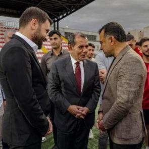 Dursun &Ouml;zbek'ten 2. Lig ekibine ziyaret