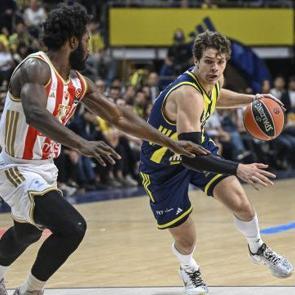 Fenerbah&ccedil;e Beko 5 sayıyla yıkıldı