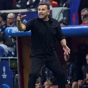 Galatasaray - Beşiktaş derbisi sonrası g&uuml;ndem olan Okan Buruk g&ouml;r&uuml;nt&uuml;s&uuml;! 