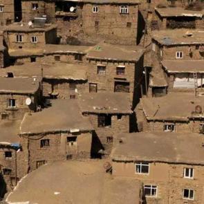 İnci gibi dizilmiş taş evler: Köyler tam 300 yıllık