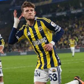 Taraftar &uuml;zerini &ccedil;izdi! Fenerbah&ccedil;e y&ouml;netimi bonservis hesapları yapmaya başladı