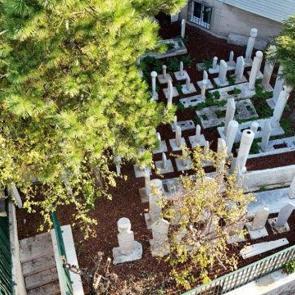 Üç Baş Nureddin Hamza Camii Haziresi yeniden hayat buldu