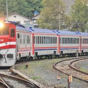 Yolcularına unutulmaz anlar yaşatıyor: Erken davranan bileti kapıyor